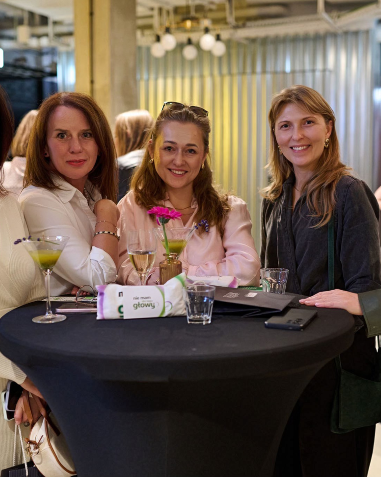 Posty insta i fb ambitna marka