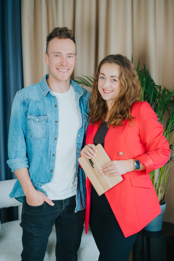 Tworzenie biblioteki kreatywnej w agencji marketingowej Ambitna Marka